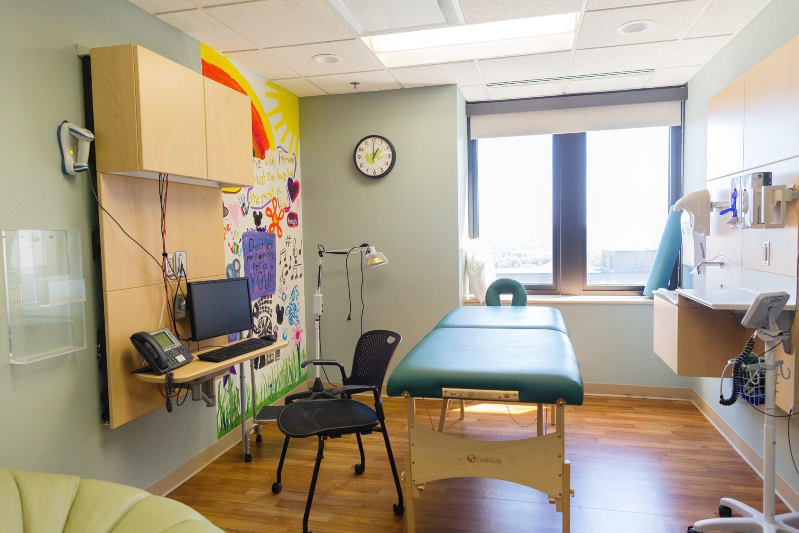 Featured image for “For cancer families: How to thank a doctor”